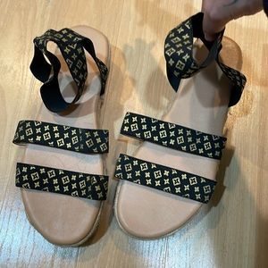 Platform Sandals size 7.5